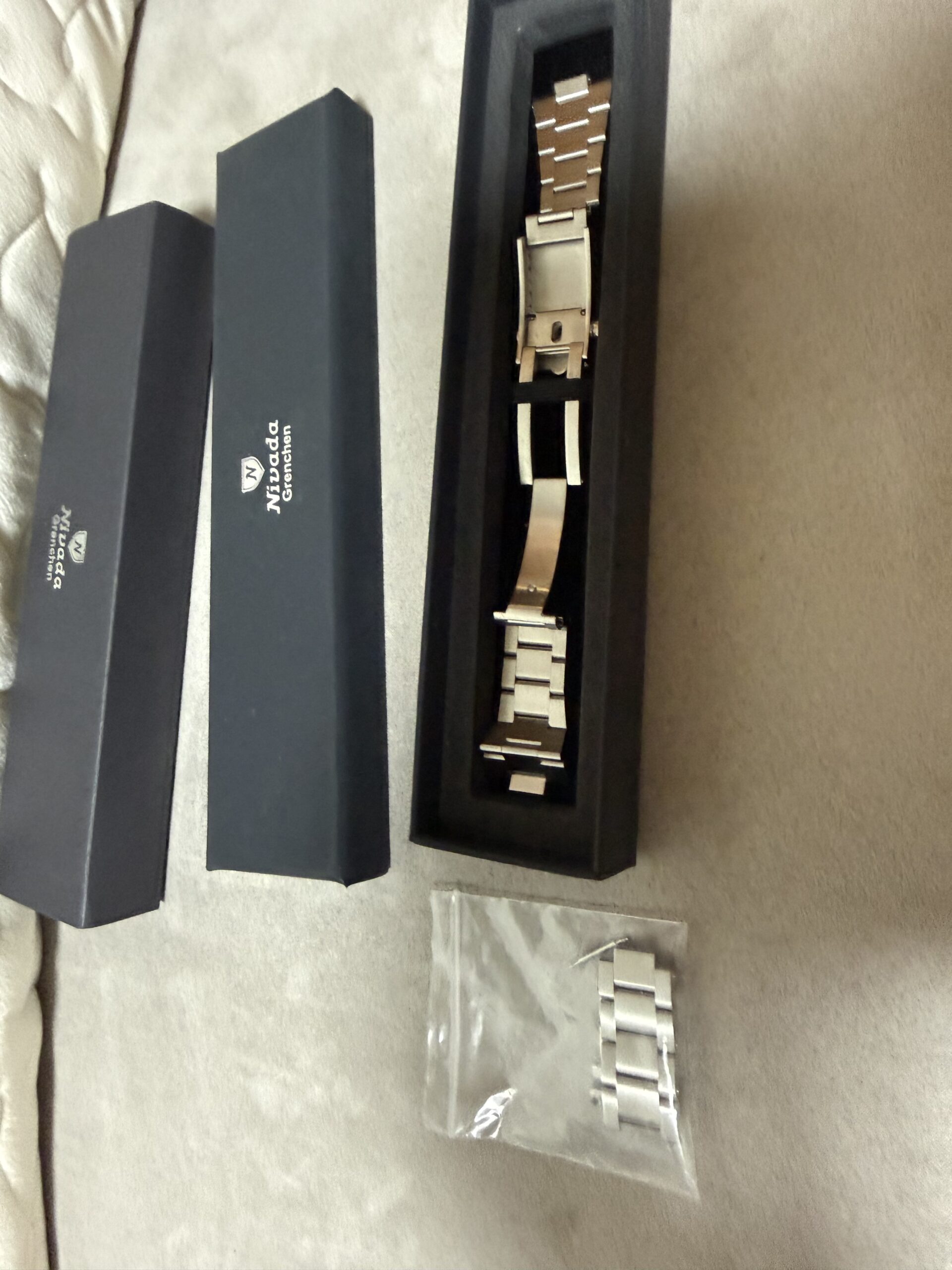 니바다그렌첸 F77 mark1 운석다이얼 스틸 37mm 팝니다 - 이미지 6