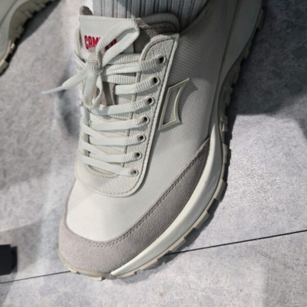 (실착1회)26SS 캠퍼 드리프트 트레일 남성 스니커즈 K100864 007, 250사이즈